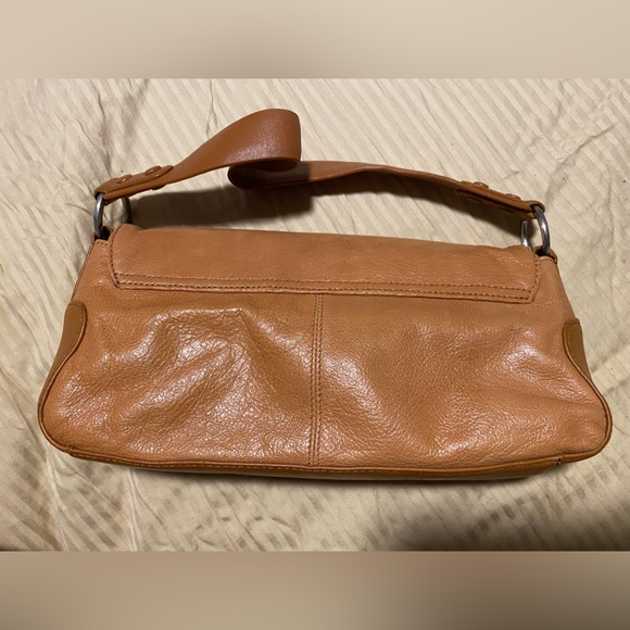 Kenneth Cole handbag - Picture 2 of 7